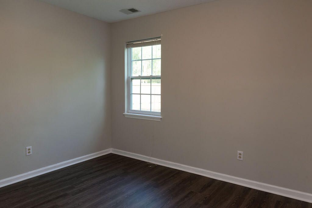 43 Woodleaf Court Photo 20