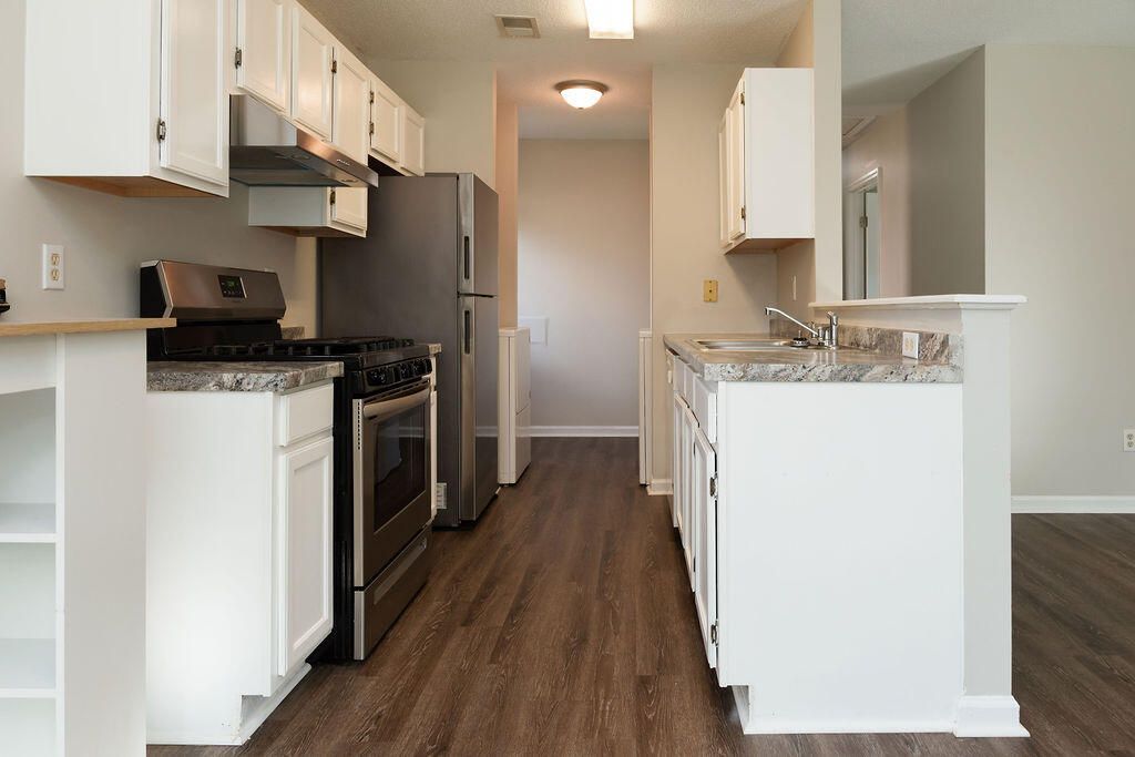 43 Woodleaf Court Photo 4