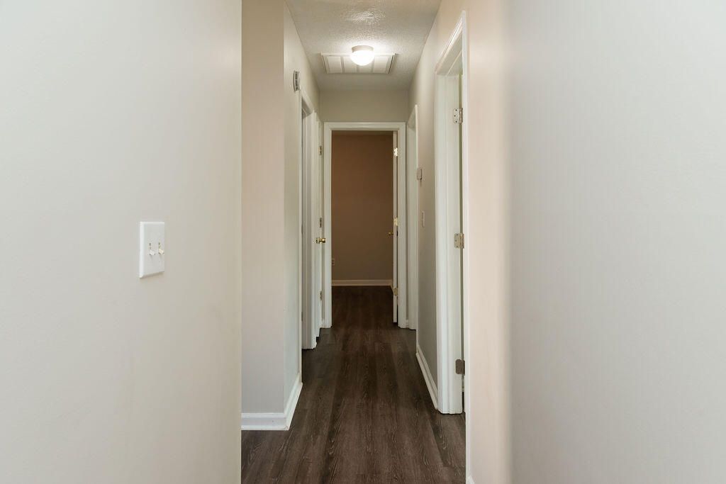 43 Woodleaf Court Photo 9