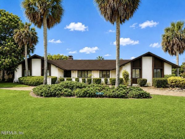 8166 HUNTERS GROVE Road, Jacksonville, FL 32256