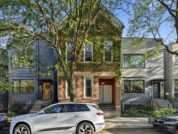 1725 W Ellen Street , Unit 1b, Chicago, IL 60622