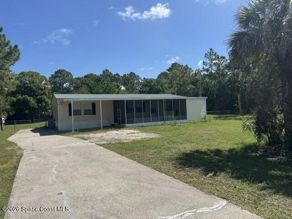 900 Camp Road , Cocoa, FL 32927