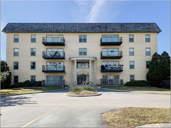 9601 Golf Road , Unit 401, Des Plaines, IL 60016