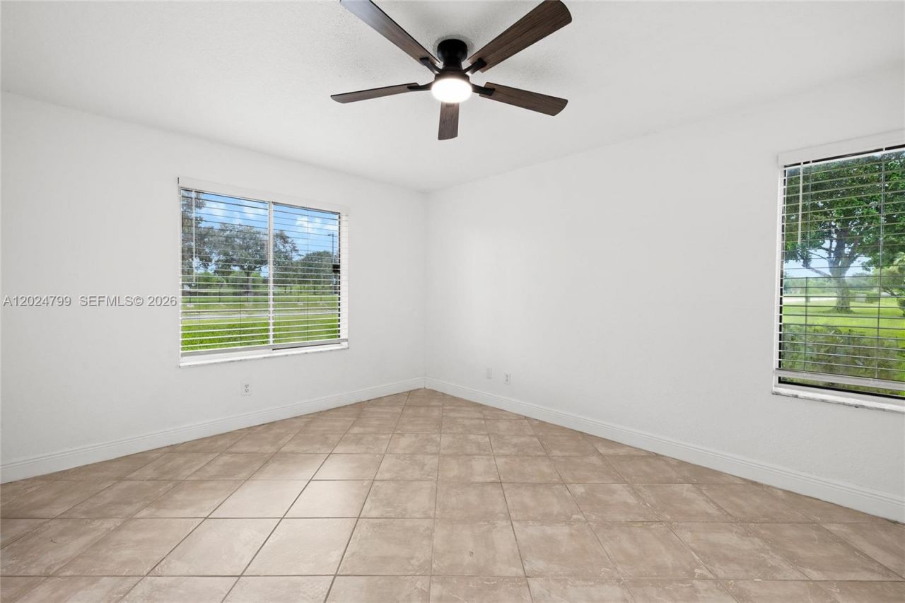 1025 Coral Club Dr, Unit 1025, Coral Springs, FL 33071 Photo