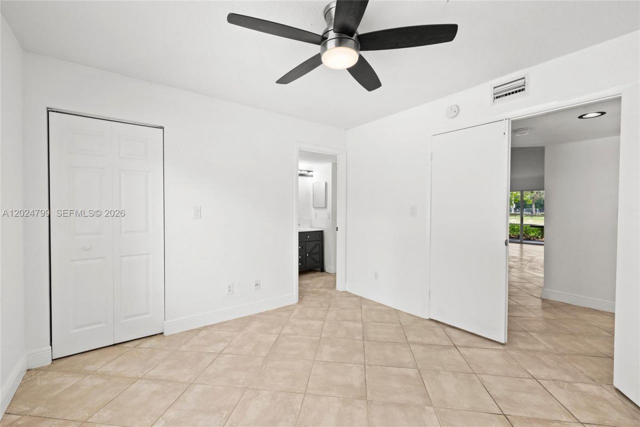 1025 Coral Club Dr, Unit 1025, Coral Springs, FL 33071 Photo
