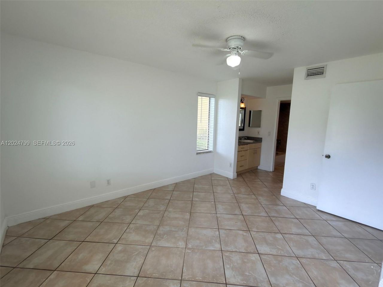 1025 Coral Club Dr, Unit 1025, Coral Springs, FL 33071 Photo