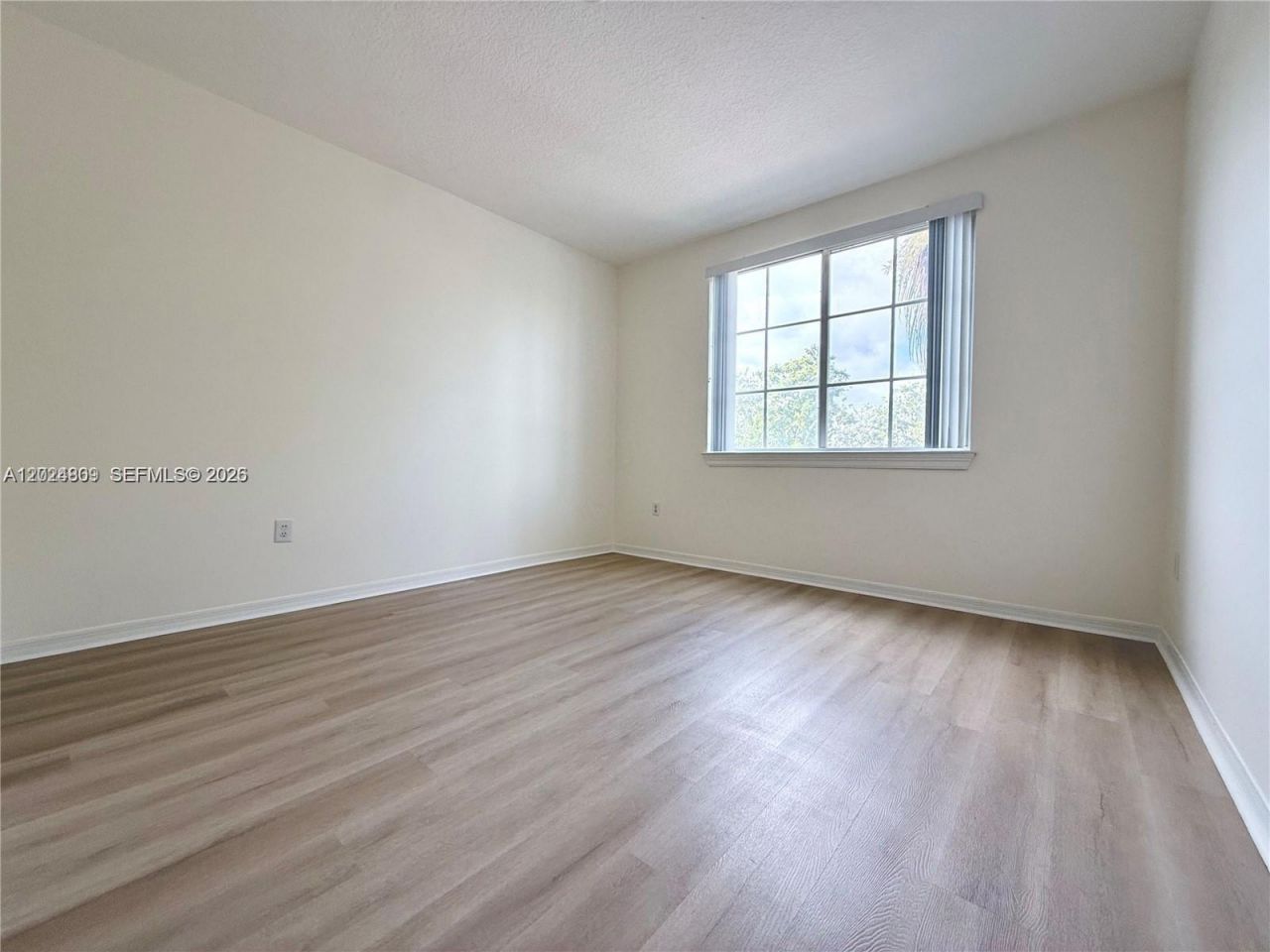 6851 SW 44th St, Unit 207, Miami, FL 33155 Photo