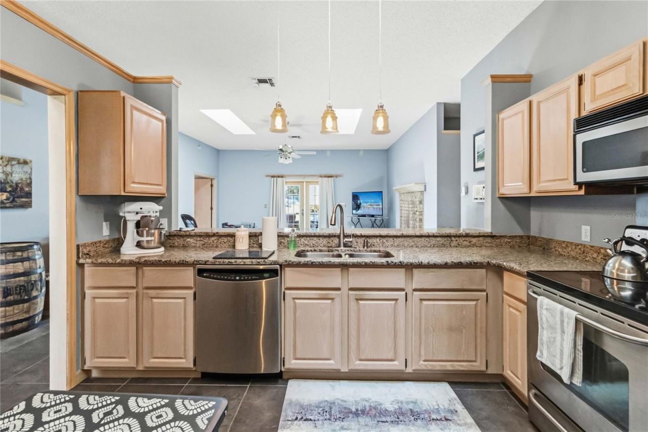 636 Adriane Park Circle, Kissimmee, FL 34744 Photo