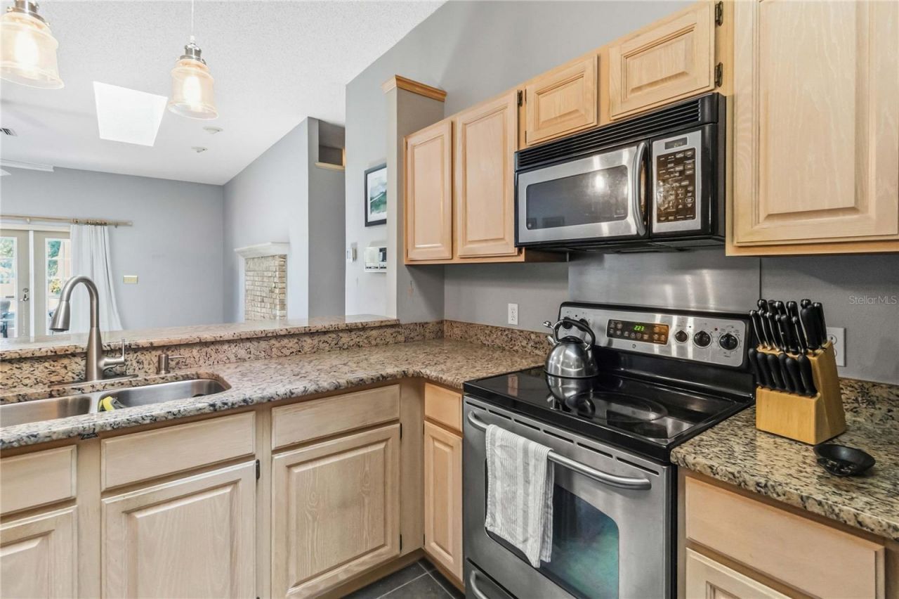 636 Adriane Park Circle, Kissimmee, FL 34744 Photo