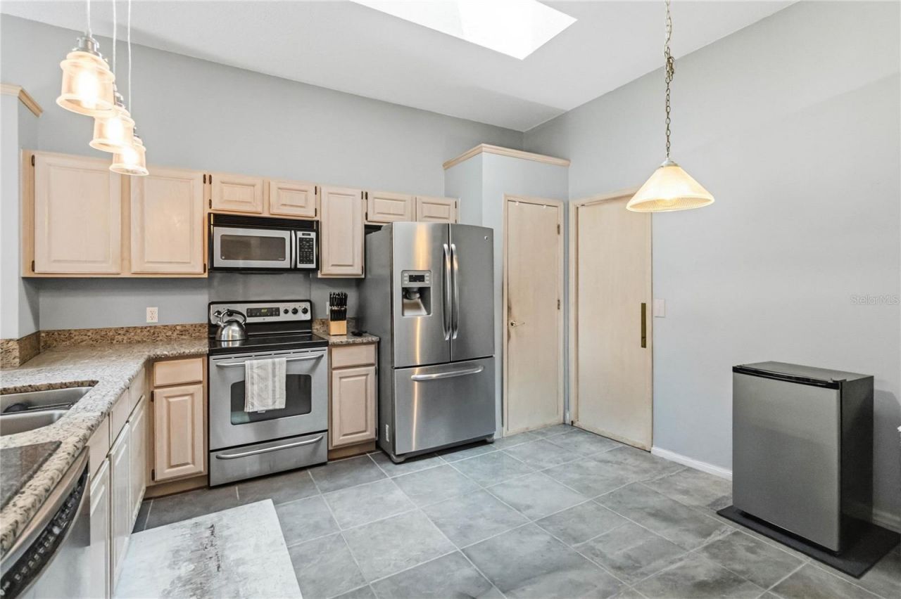 636 Adriane Park Circle, Kissimmee, FL 34744 Photo