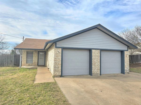 15208 Spring Hill LN , Unit A, Pflugerville, TX 78660