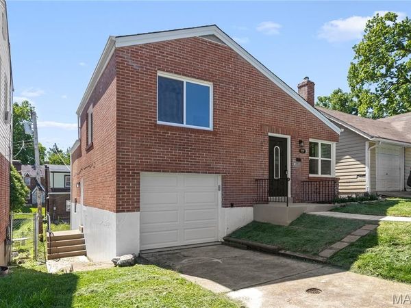 3708 Neona Street, Northwoods, MO 63121