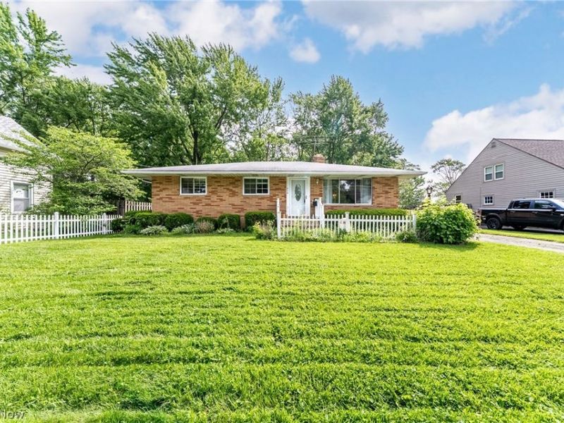 414 Berea Street, Berea, OH 44017 Photo 1