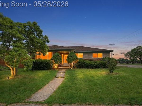 29108 Dover Avenue, Warren, MI 48088