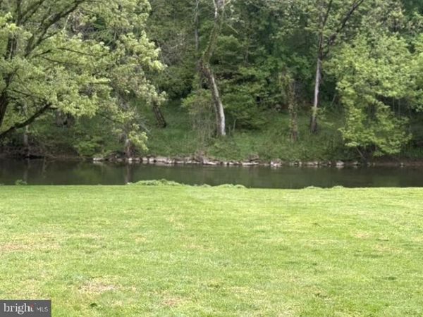 1865 WILDERNESS ROAD, LANCASTER, PA 17603