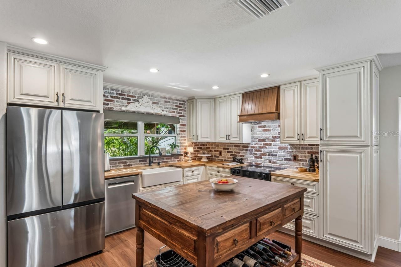 4903 Blue Heron Drive , New Port Richey, FL 34652 Photo