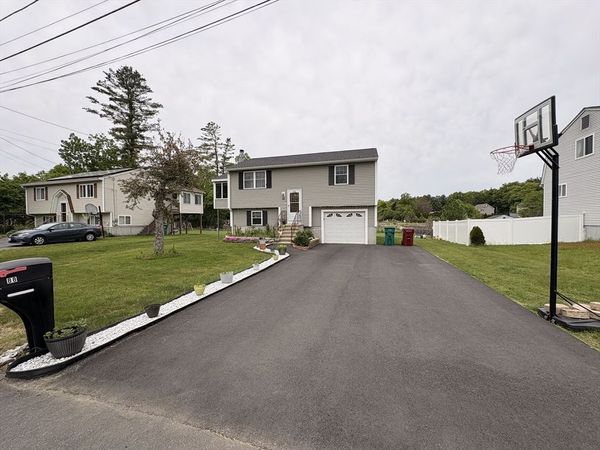 88 Boulevard Street, Lowell, MA 01854