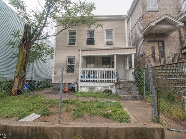 97 Ege Ave, Unit 2, Jersey, NJ 07305
