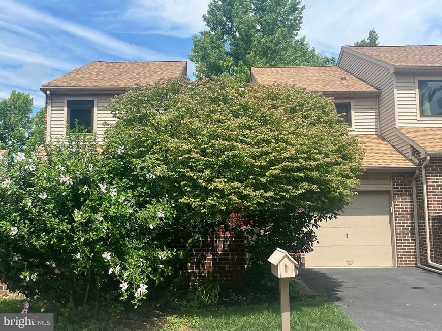 28 Knox Court, Chesterbrook, PA 19087 Main Photo