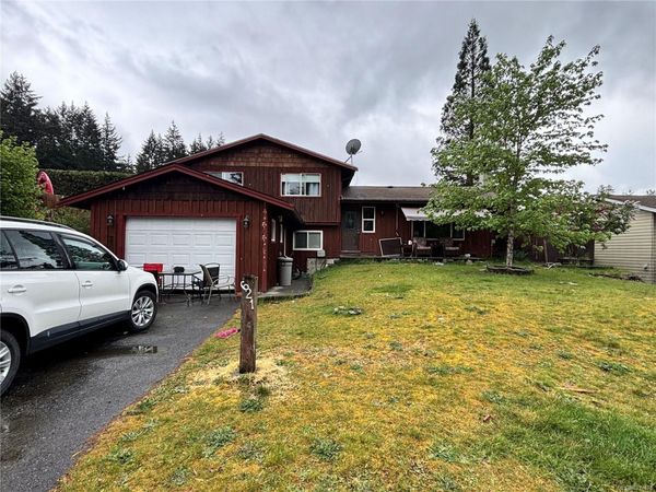 621 Dogwood Dr , Gold River, BC V0P 1G0