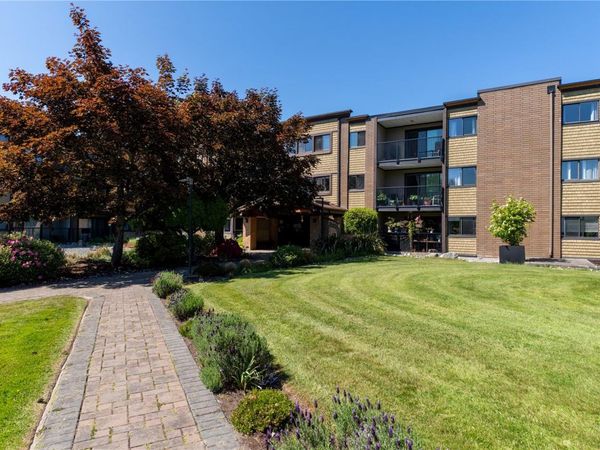 1870 McKenzie Ave , Unit 220, Saanich, BC V8N 4X3