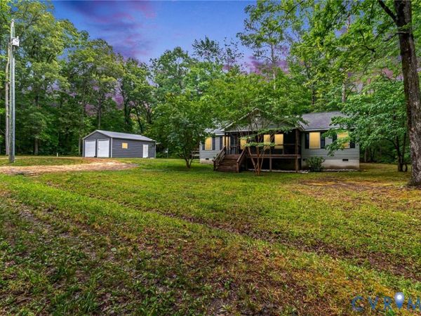 251 Bronson Street, Hague, VA 22469