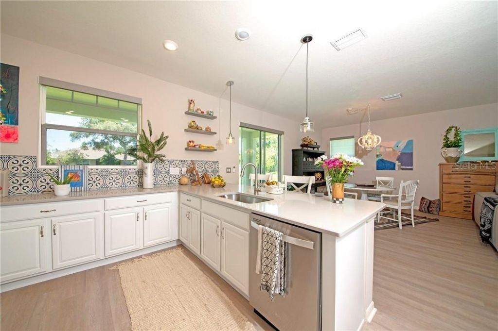8019 Artisan Circle, Seminole, FL 33777 Photo