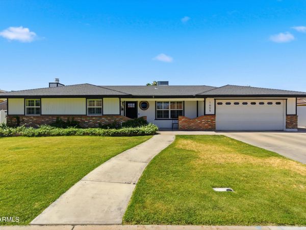 1655 E GLADE Avenue, Mesa, AZ 85204