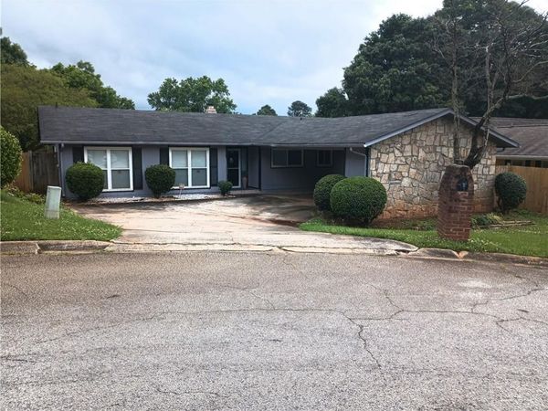 4419 Carriage Trail , Stone Mountain, GA 30083