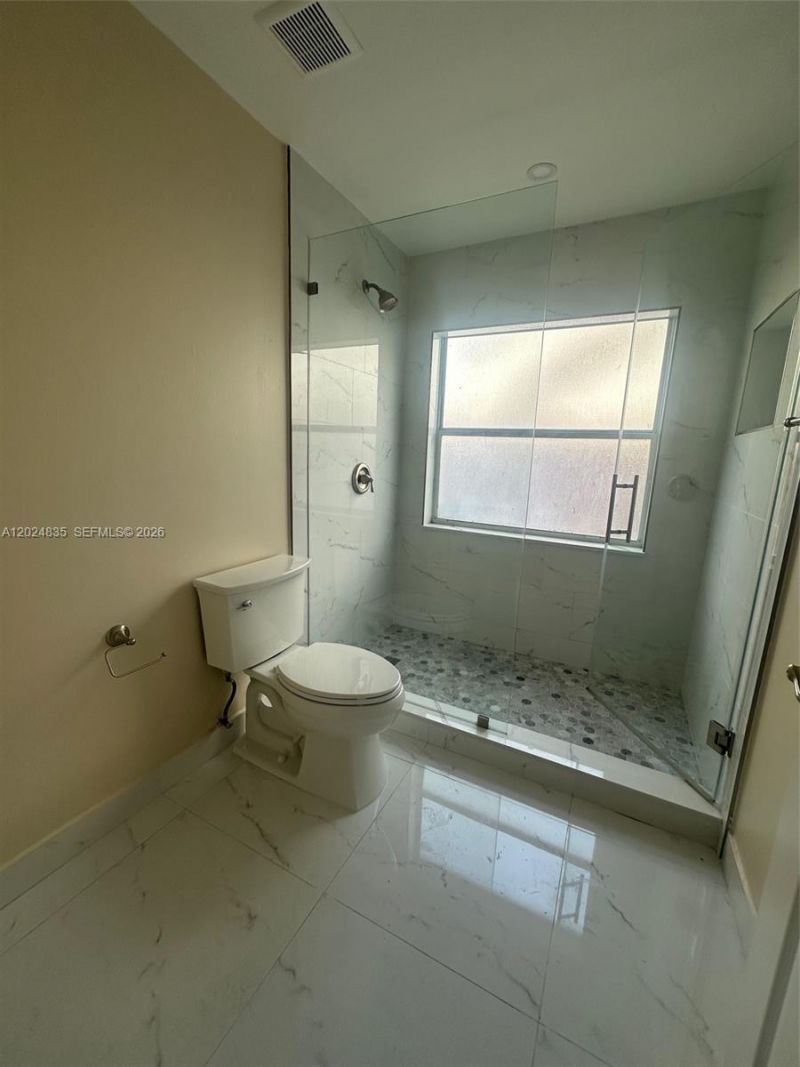 16280 SW 77th Ter, Miami, FL 33193 Photo