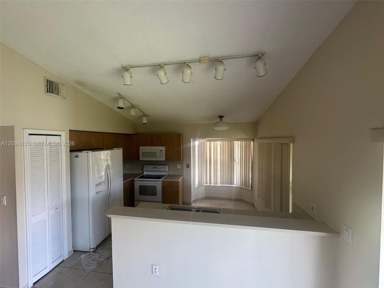 16280 SW 77th Ter, Miami, FL 33193 Photo