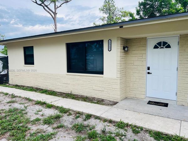 5512 EIGHTH AVE , Unit 5512, Fort Myers, FL 33907