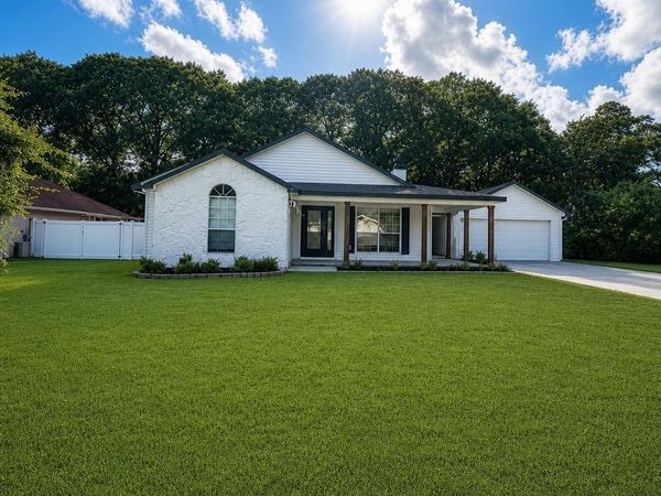 2365 La Lar Ln, Pensacola, FL 32534