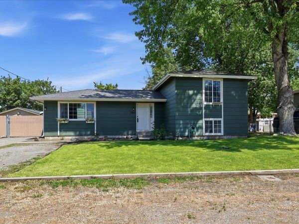 7925 E Nora Ave, Spokane Valley, WA 99212