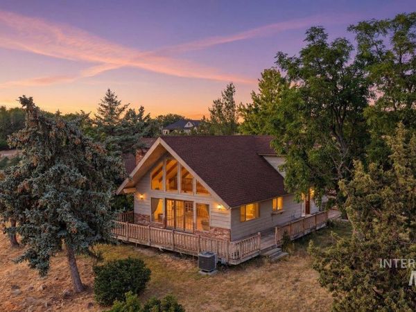 4640 N Skyline Dr, Eagle, ID 83616