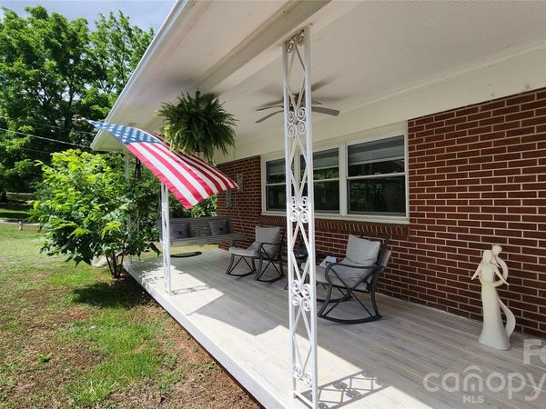 101 Bluebird Lane, Morganton, NC 28655