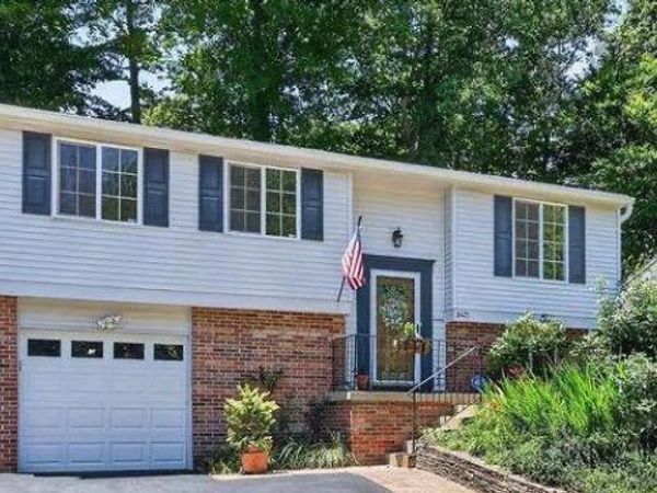 8471 GREAT LAKE LANE, SPRINGFIELD, VA 22153