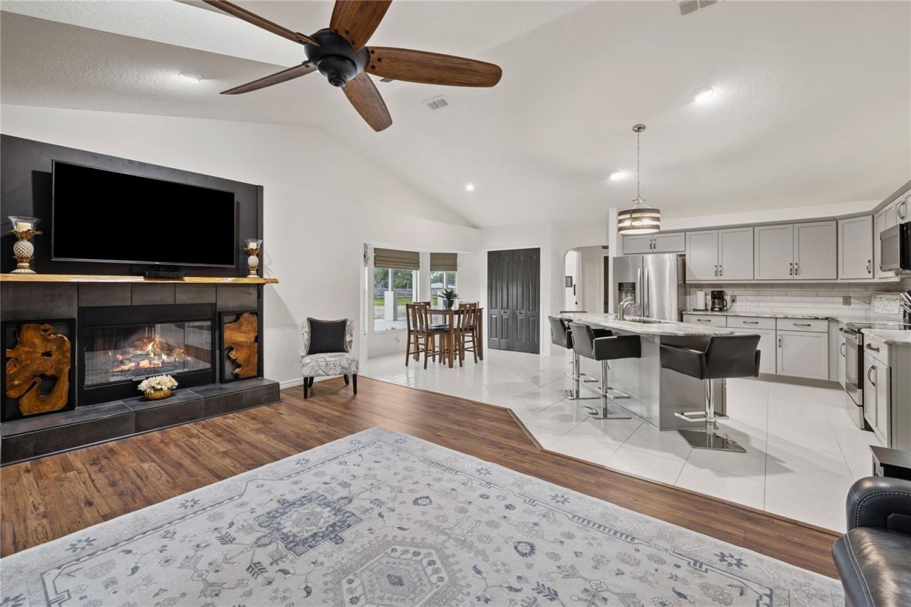 2900 Betty Drive, Deland, FL 32720 Photo