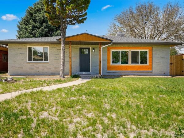 3541 N Monaco Parkway , Denver, CO 80207