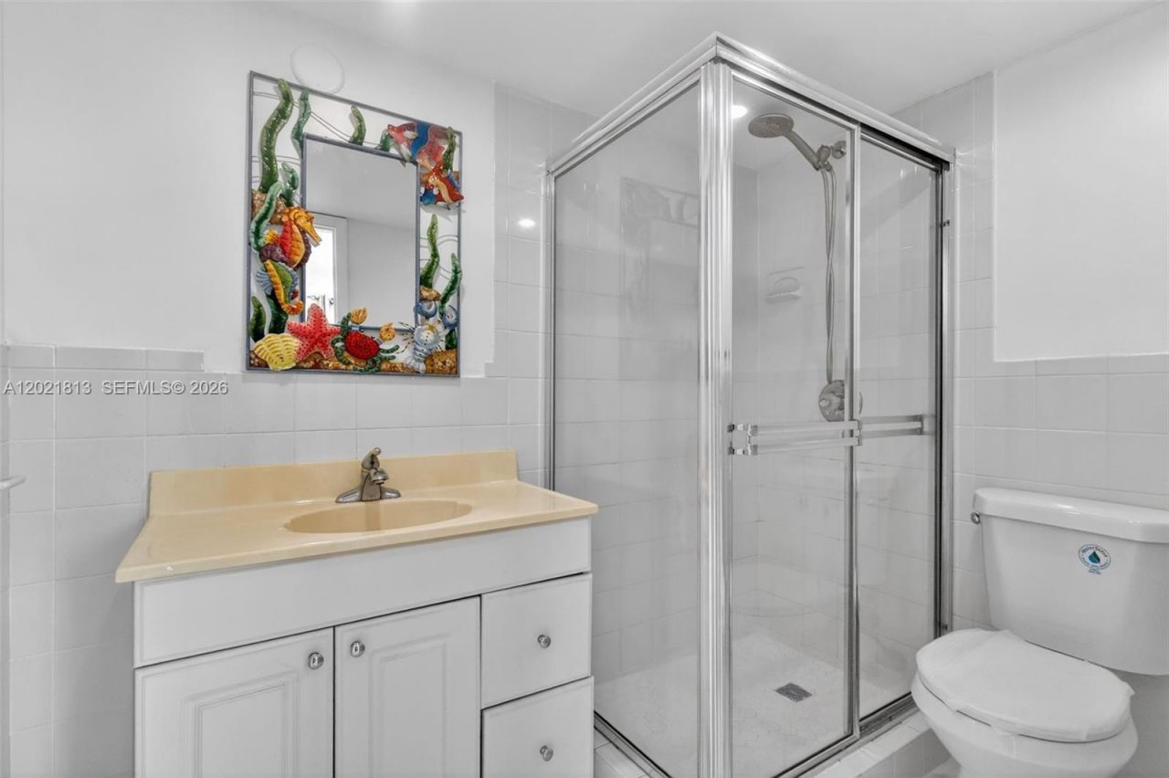 1020 94th St, Unit 301, Bay Harbor Islands, FL 33154 Photo