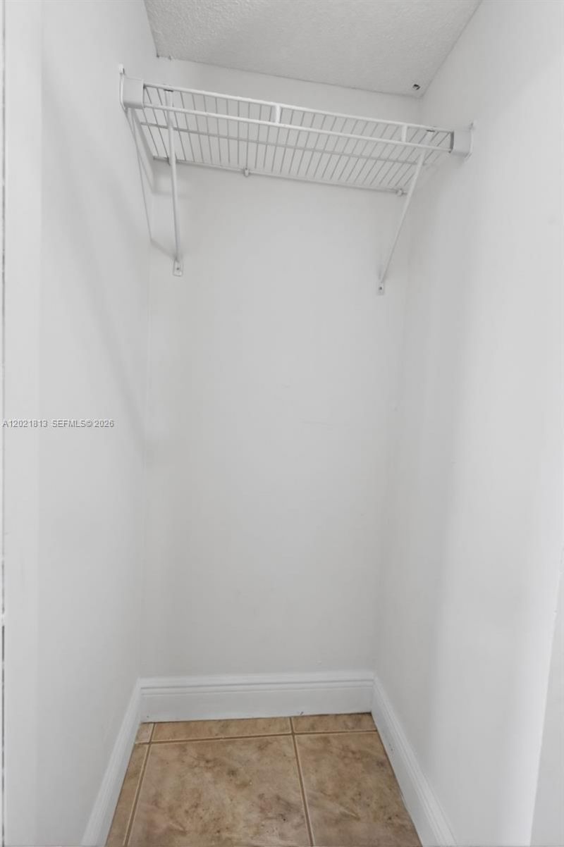 1020 94th St, Unit 301, Bay Harbor Islands, FL 33154 Photo