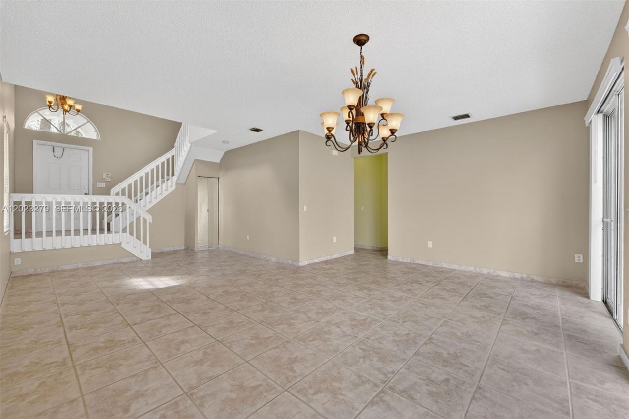 15657 NW 12th Mnr, Pembroke Pines, FL 33028 Photo