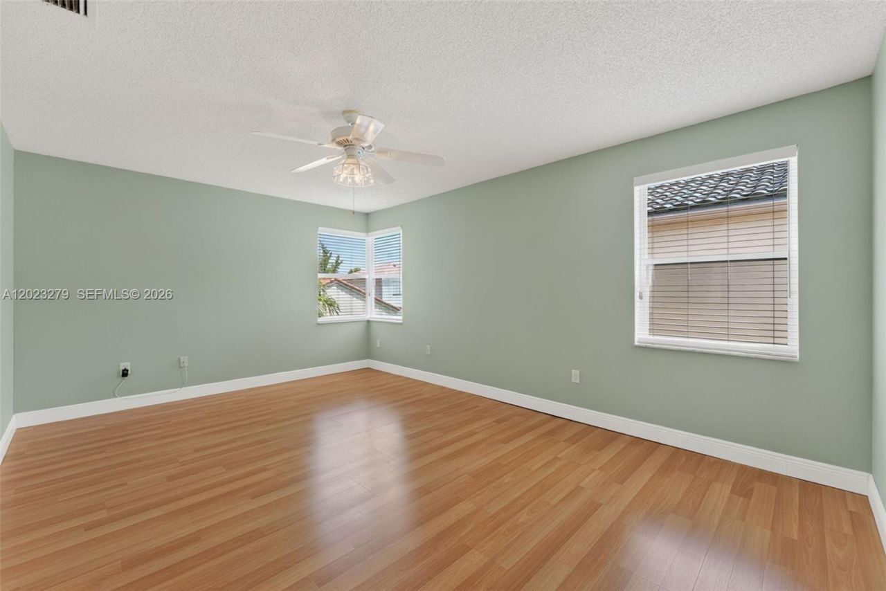 15657 NW 12th Mnr, Pembroke Pines, FL 33028 Photo