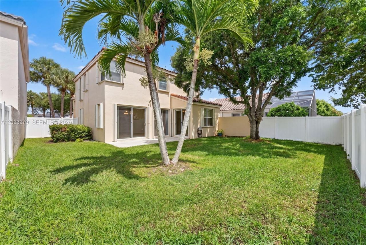 15657 NW 12th Mnr, Pembroke Pines, FL 33028 Photo