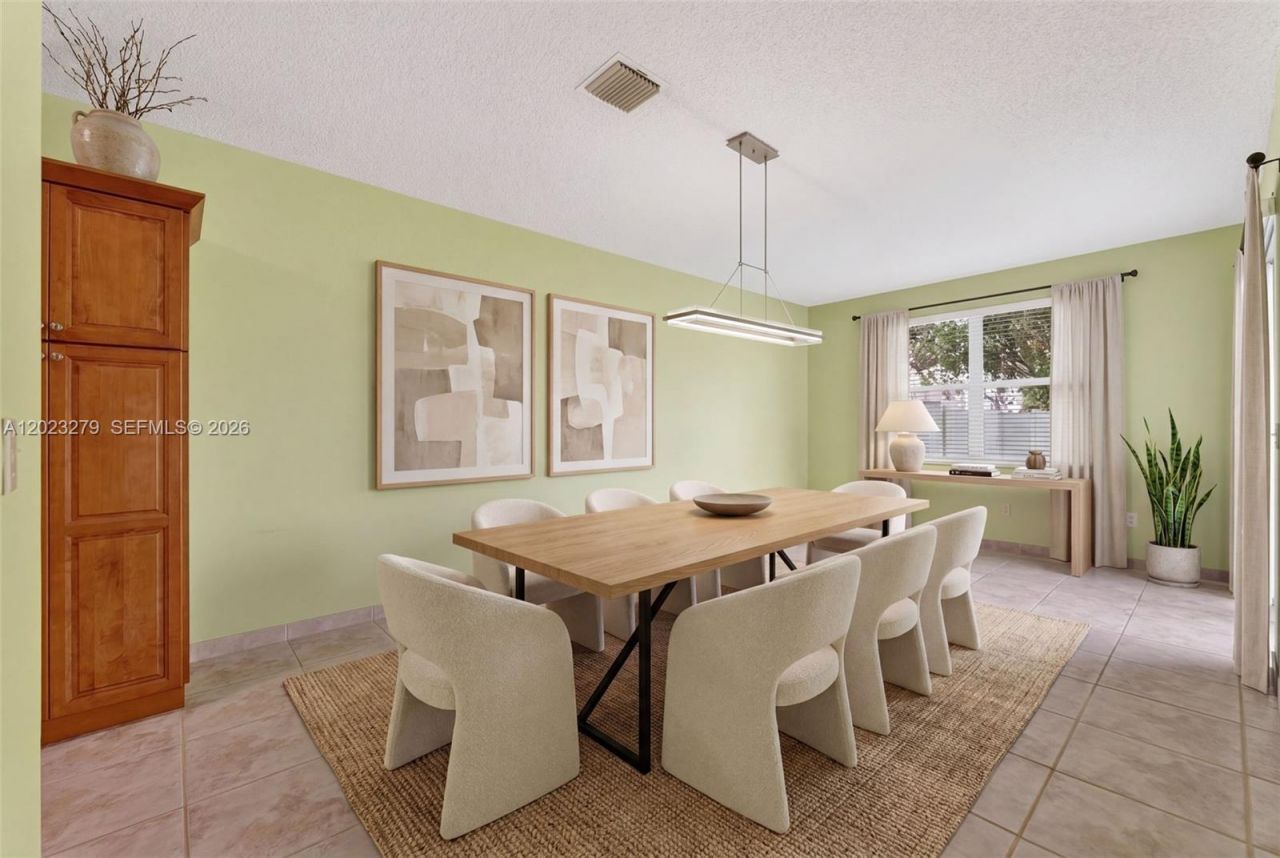 15657 NW 12th Mnr, Pembroke Pines, FL 33028 Photo