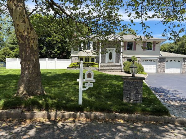 8 Stell Lane , East Northport, NY 11731
