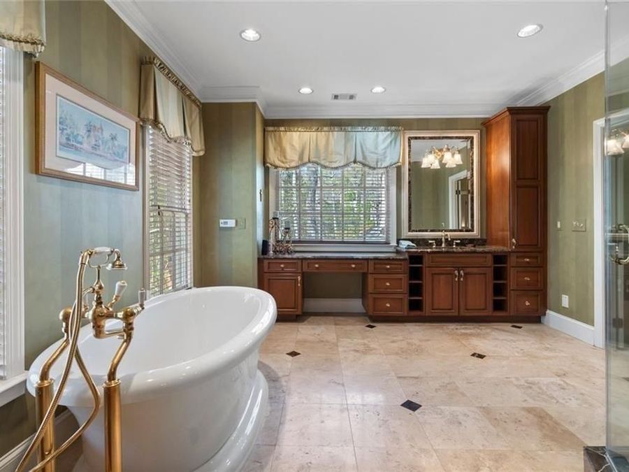 Property Image 40