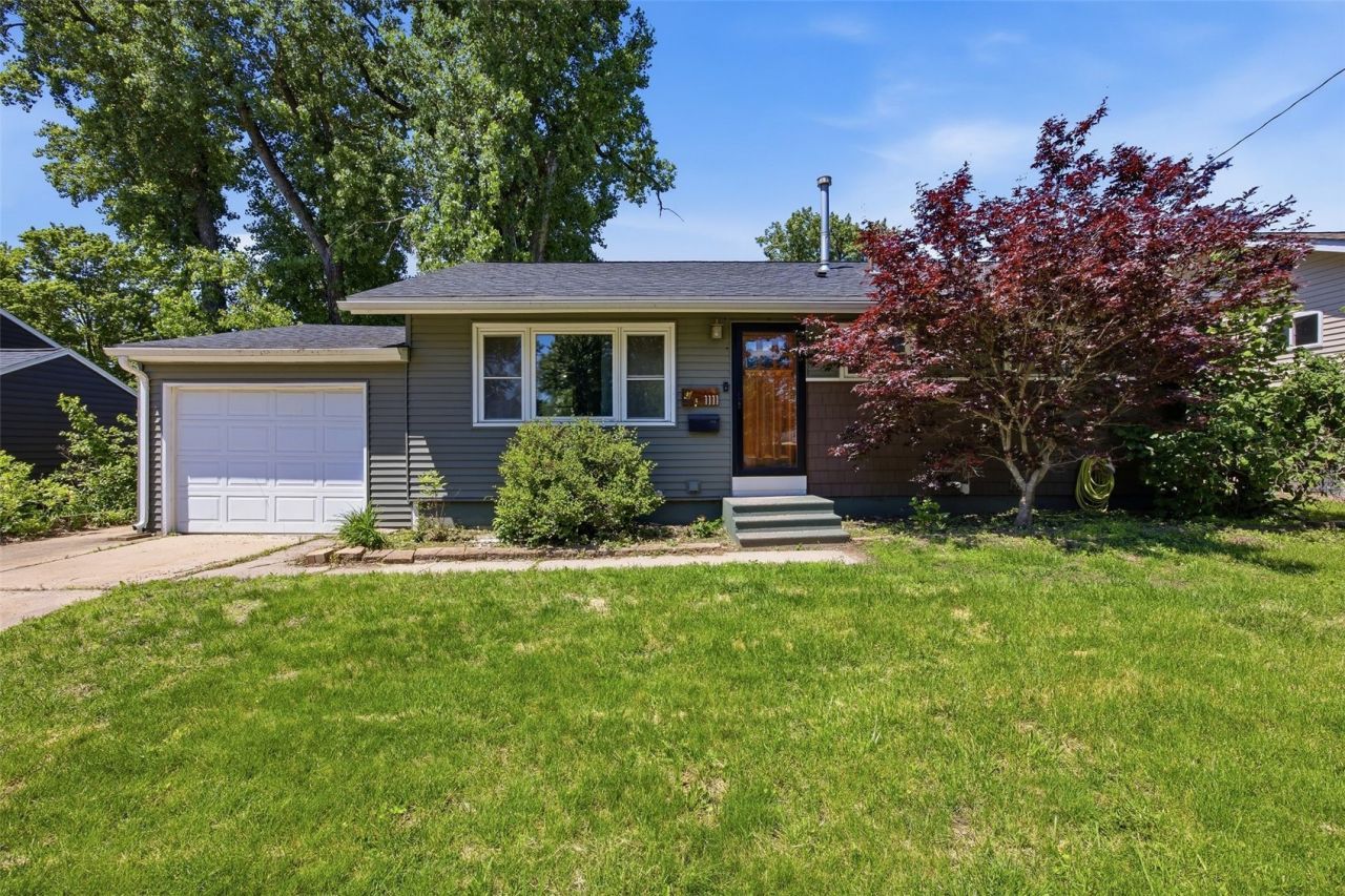 1111 Harold Drive Se, Cedar Rapids, IA 52403 Main Photo