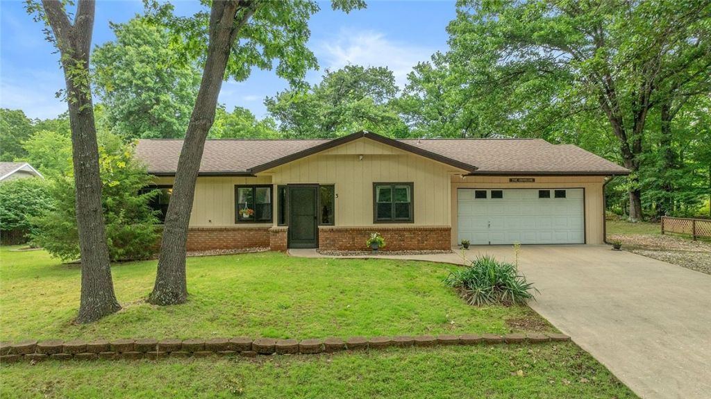 3 Clevedon Circle Bella Vista, AR 72715