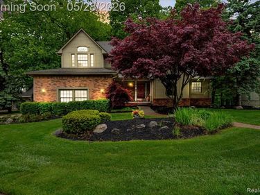 28335 Golf Pointe Boulevard, Farmington Hills, MI 48331